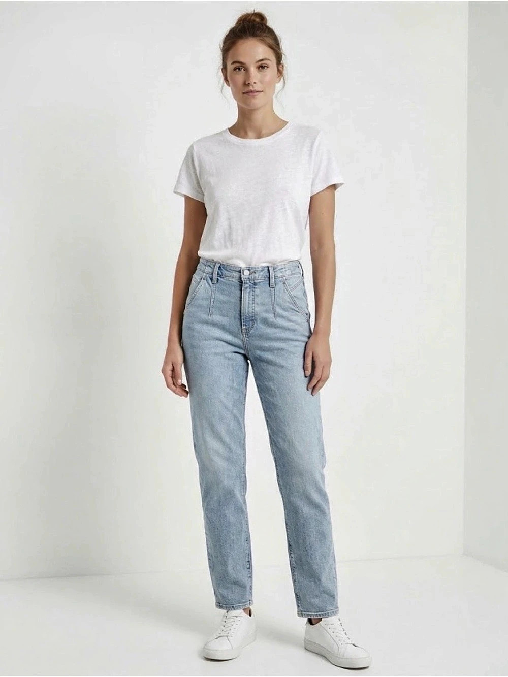 Dynamite Denim Chiara Straight Leg Jeans